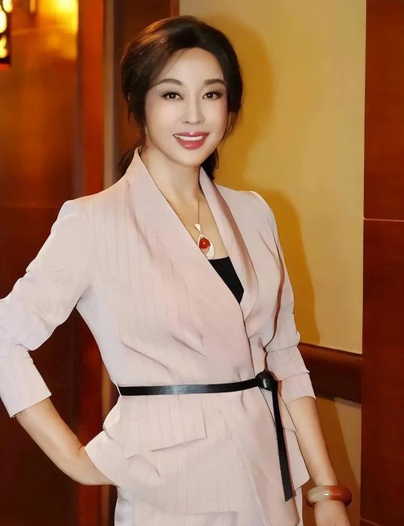 刘晓庆